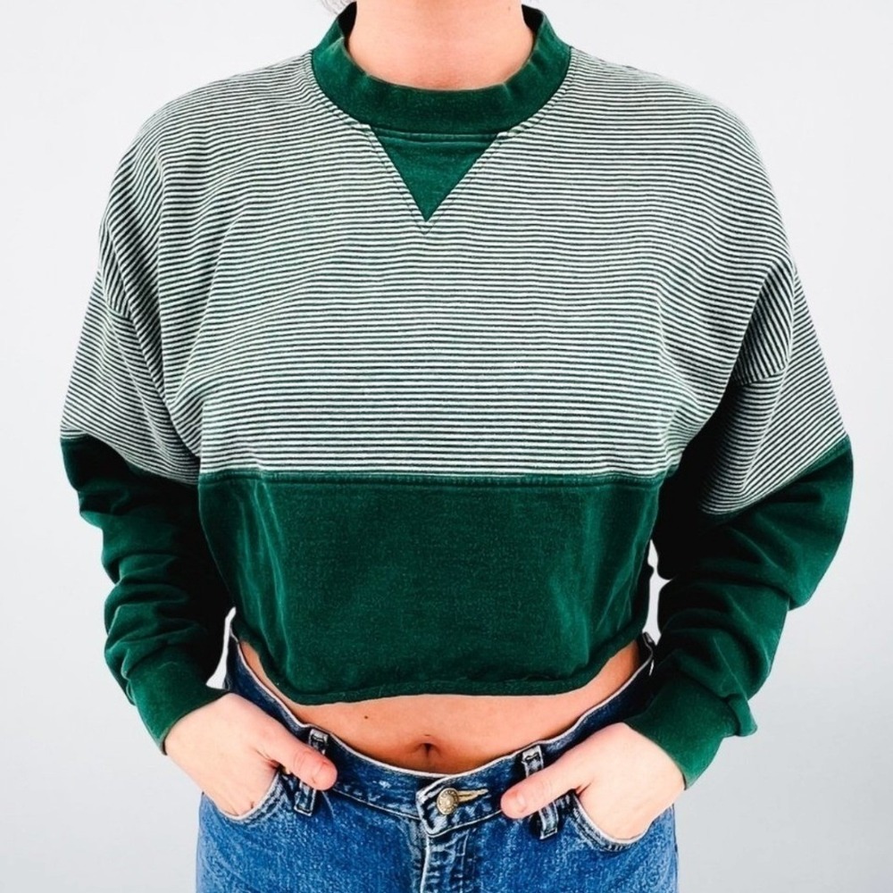 Windsor Shirt Company Green Striped Cropped Sweatshirt Cotton Crew Neck Large - Picture 8 of 8